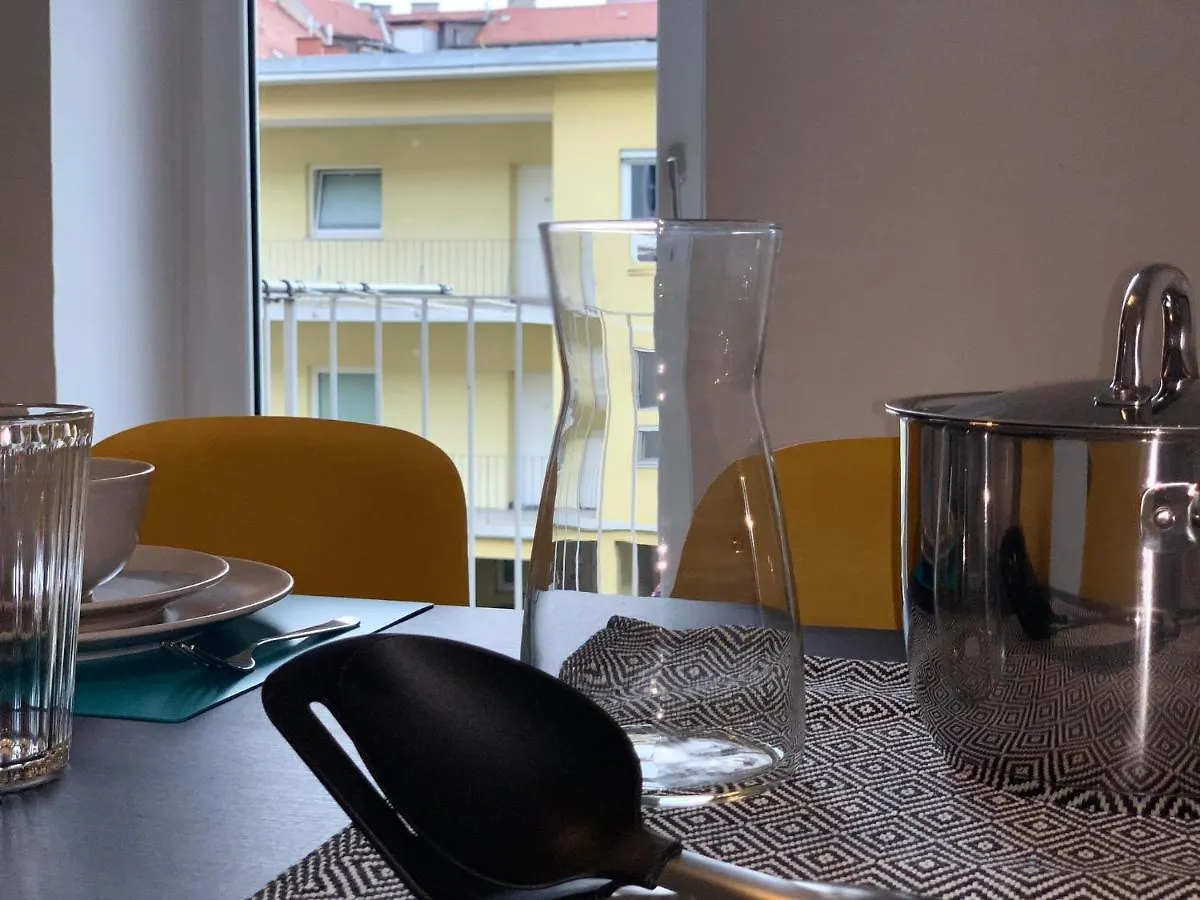 Contemporary City Apartment - By Nahuen Suites Graz